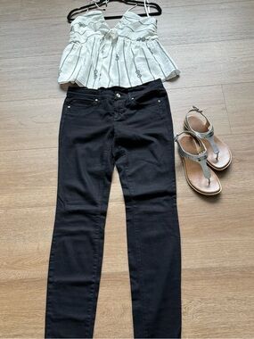 Bebe Black Skinny Jeans - Classic High-Rise Fit